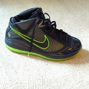 Nike Air Max LeBron VII 7 Dunkman 375664-006 - Size 10 right shoe only!!